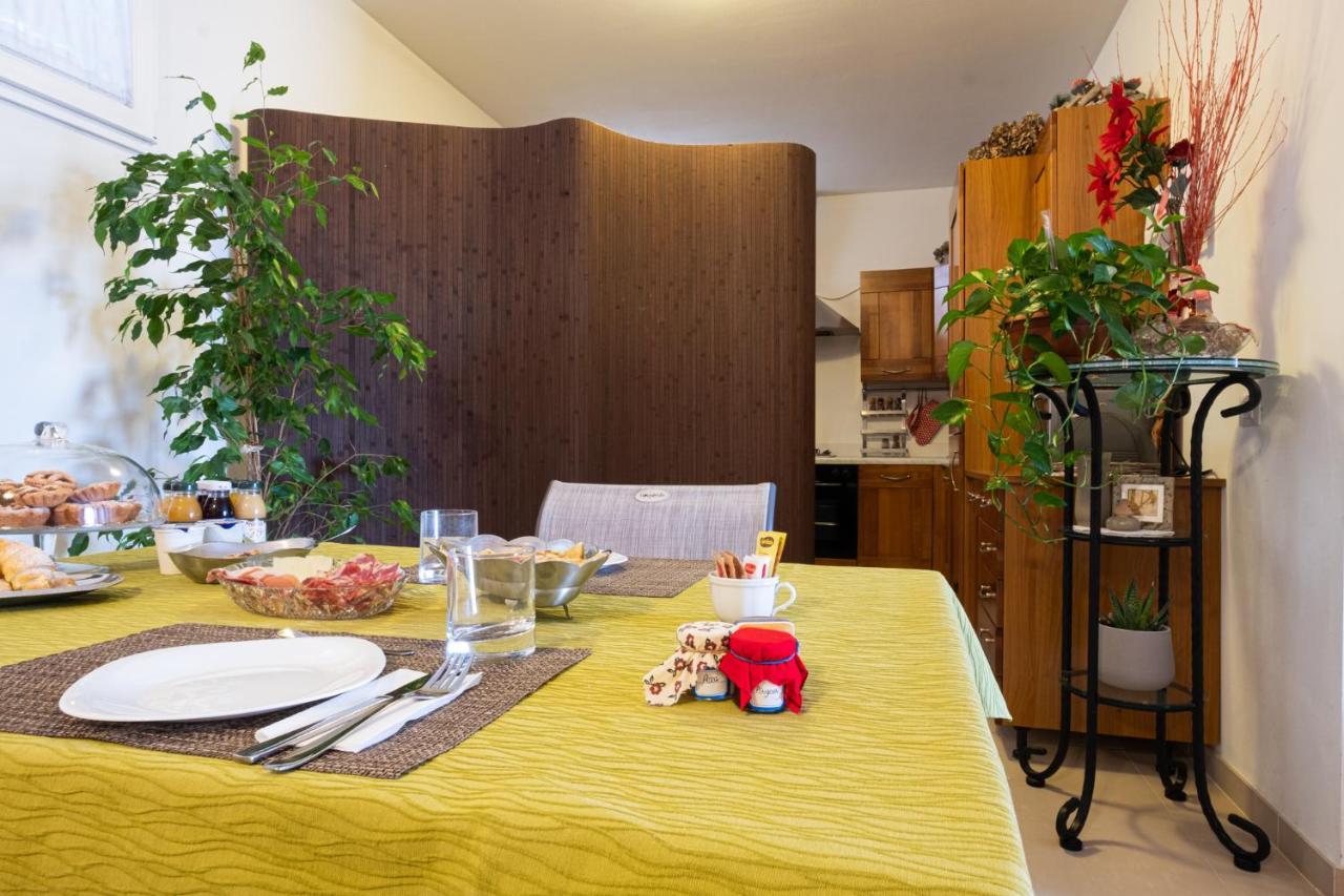 B&B Da Vi.Vi Урбания Екстериор снимка